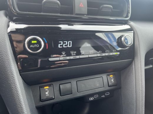 Toyota Yaris Cross 1.5 Hybrid 115 First Edition | All-in prijs | Automaat | Apple/android auto | Parkeersensoren ActivLease financial lease