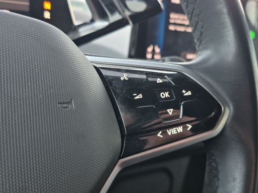 Volkswagen ID.3 First Plus 58 kWh 89% SOH | Origineel Nederlands | Trekhaak voorbereiding | Matrix LED | Stoel+St... ActivLease financial lease