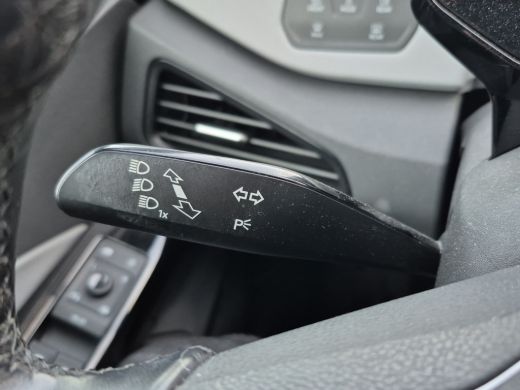 Volkswagen ID.3 First Plus 58 kWh 89% SOH | Origineel Nederlands | Trekhaak voorbereiding | Matrix LED | Stoel+St... ActivLease financial lease