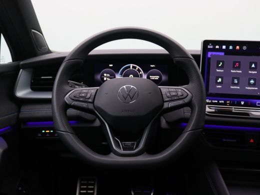 Volkswagen Tayron 1.5 eHybrid R-Line Edition 272PK DSG SOH 100%, Pano-Schuifdak, Black Style, Trekhaak, Matrix LED ... ActivLease financial lease