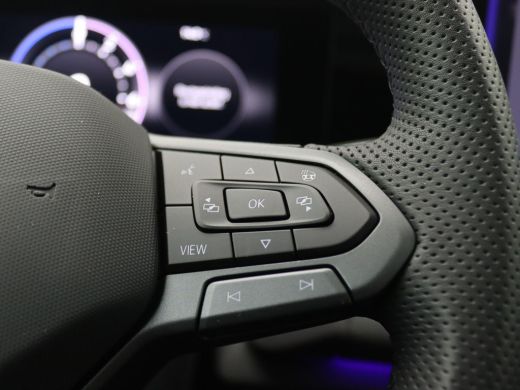 Volkswagen Tayron 1.5 eHybrid R-Line Edition 272PK DSG SOH 100%, Pano-Schuifdak, Black Style, Trekhaak, Matrix LED ... ActivLease financial lease