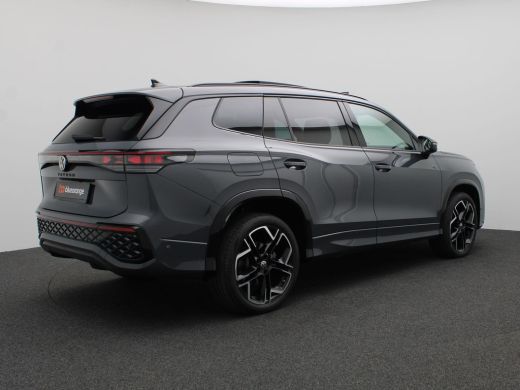 Volkswagen Tayron 1.5 eHybrid R-Line Edition 272PK DSG SOH 100%, Pano-Schuifdak, Black Style, Trekhaak, Matrix LED ... ActivLease financial lease