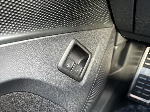 Volkswagen Tayron 1.5 eHybrid R-Line Edition | Panorama dak | Trekhaak | PHEV | ActivLease financial lease