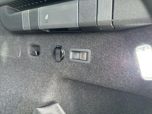 Volkswagen Tayron 1.5 eHybrid R-Line Edition | Panorama dak | Trekhaak | PHEV | ActivLease financial lease