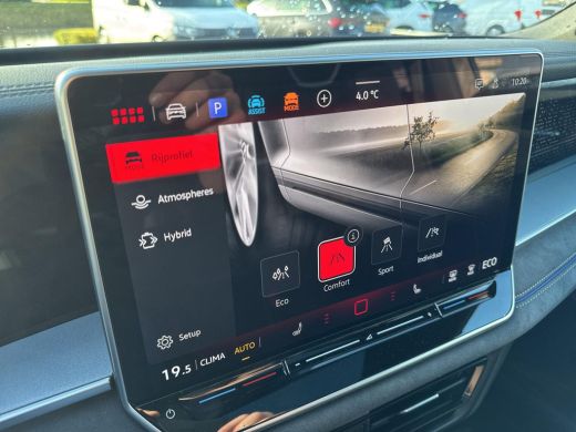 Volkswagen Tayron 1.5 eHybrid R-Line | Panorama dak | Trekhaak | PHEV | 272Pk | ActivLease financial lease