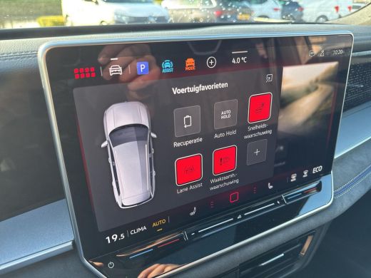 Volkswagen Tayron 1.5 eHybrid R-Line | Panorama dak | Trekhaak | PHEV | 272Pk | ActivLease financial lease