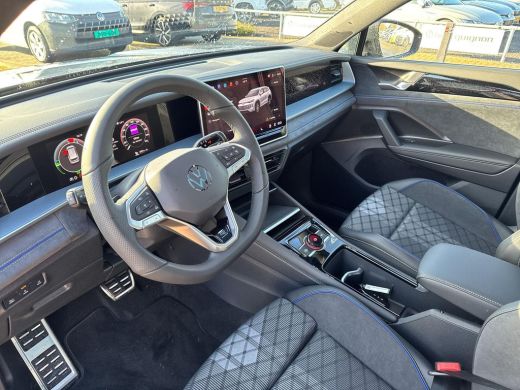 Volkswagen Tayron 1.5 eHybrid R-Line | Panorama dak | Trekhaak | PHEV | 272Pk | ActivLease financial lease