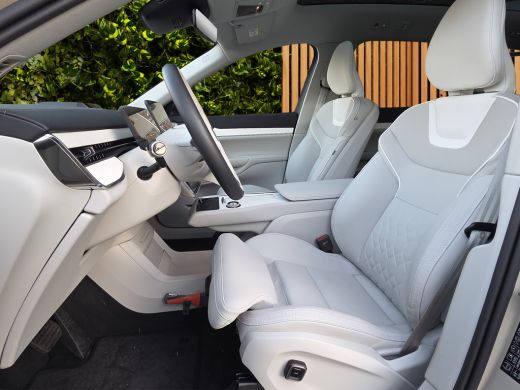 Volvo  EX90 Twin Motor Ultra 7p. 111 kWh | Trekhaak | 360 Camera | Massage | Panoramadak | Pilot Assist ActivLease financial lease