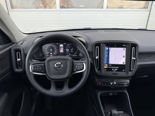 Volvo  XC40 1.5 T4 Plug-In Hybrid Core Bright | CarPlay | LED | Camera | DAB+ | 18 inch ActivLease financial lease