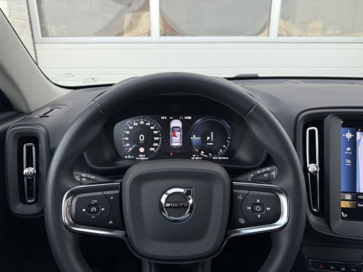 Volvo  XC40 1.5 T4 Plug-In Hybrid Core Bright | CarPlay | LED | Camera | DAB+ | 18 inch ActivLease financial lease