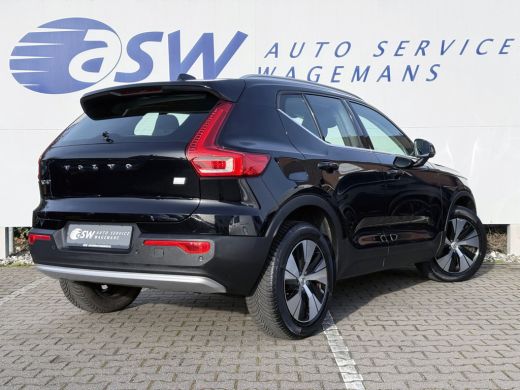 Volvo  XC40 1.5 T4 Plug-In Hybrid Core Bright | CarPlay | LED | Camera | DAB+ | 18 inch ActivLease financial lease
