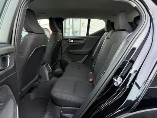 Volvo  XC40 1.5 T4 Plug-In Hybrid Core Bright | CarPlay | LED | Camera | DAB+ | 18 inch ActivLease financial lease