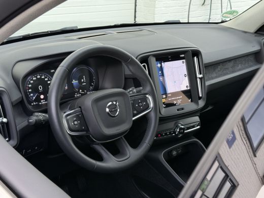 Volvo  XC40 1.5 T4 Plug-In Hybrid Core Bright | CarPlay | LED | Camera | DAB+ | 18 inch ActivLease financial lease