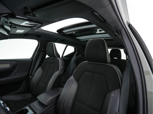 Volvo  XC40 Recharge P8 AWD R-Design [ 3-Fase ] {SOH-90%} (INCL-BTW) Aut. *PANO | LEATHER-ALCANTARA | ADAPTIV... ActivLease financial lease