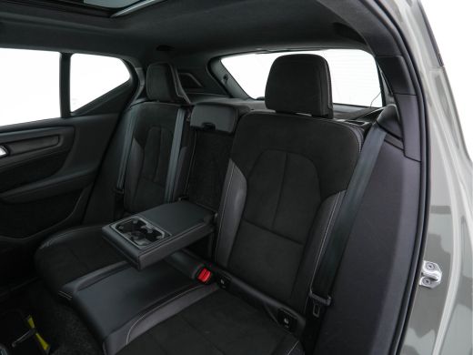 Volvo  XC40 Recharge P8 AWD R-Design [ 3-Fase ] {SOH-90%} (INCL-BTW) Aut. *PANO | LEATHER-ALCANTARA | ADAPTIV... ActivLease financial lease