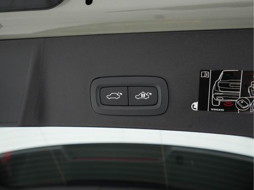 Volvo  XC40 Recharge P8 AWD R-Design [ 3-Fase ] {SOH-90%} (INCL-BTW) Aut. *PANO | LEATHER-ALCANTARA | ADAPTIV... ActivLease financial lease