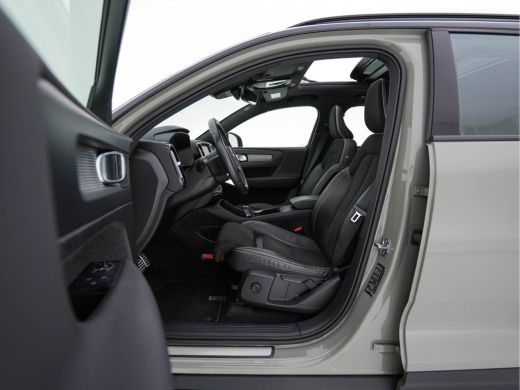 Volvo  XC40 Recharge P8 AWD R-Design [ 3-Fase ] {SOH-90%} (INCL-BTW) Aut. *PANO | LEATHER-ALCANTARA | ADAPTIV... ActivLease financial lease