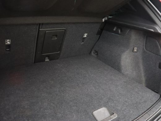 Volvo  XC40 Recharge P8 AWD R Design | Stoel & stuurverwarming | Harman/Kardon | Adaptive cruise | Carplay | ... ActivLease financial lease