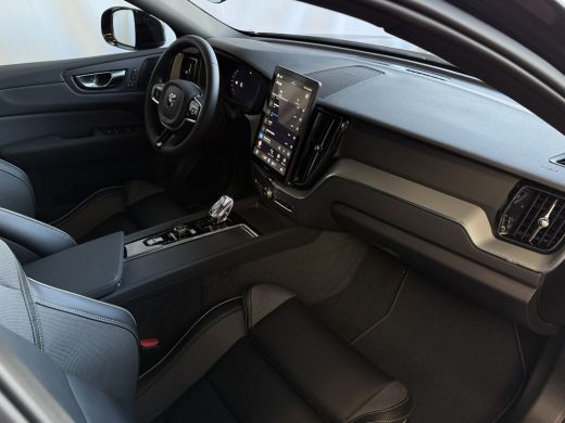 Volvo  XC60 2.0 T6 AWD PLUS BLACK EDITION NW MODEL SCHUIFDAK HARMAN KARDON LEER PHEV Plug in Hybrid ultra dar... ActivLease financial lease