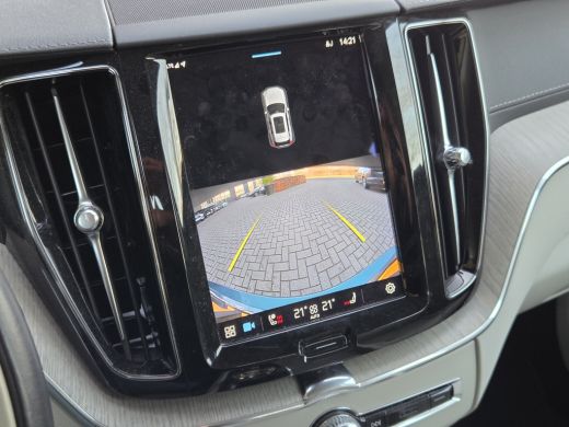 Volvo  XC60 2.0 T6 Plug-in hybrid AWD Inscription | 1e Eigenaar | Trekhaak | Camera | Panoramadak | Memory | ... ActivLease financial lease