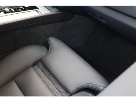 Volvo  XC60 T6 AWD 350PK Plus Dark | 360&deg; | Trekhaak | All season | Leder | Pano-dak ActivLease financial lease