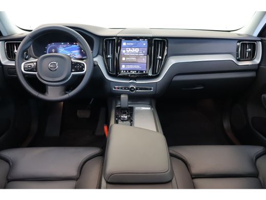 Volvo  XC60 T6 AWD 350PK Plus Dark | 360&deg; | Trekhaak | All season | Leder | Pano-dak ActivLease financial lease