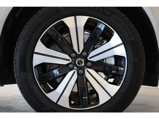 Volvo  XC60 T6 AWD 350PK Plus Dark | 360&deg; | Trekhaak | All season | Leder | Pano-dak ActivLease financial lease