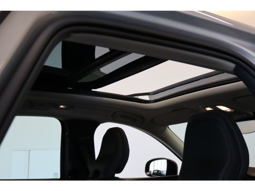 Volvo  XC60 T6 AWD 350PK Plus Dark | 360&deg; | Trekhaak | All season | Leder | Pano-dak ActivLease financial lease
