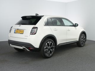 Fiat 600 | Demo Deal | 1.2 Hybrid La Prima | Cruise control adaptief met Stop&Go en stuurhulp | Keyless en...