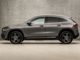 Mercedes-Benz GLA 200 Luxury 164Pk Automaat (GROOT NAVI, SFEERVERLICHTING, LEDER, GETINT GLAS, WIDESCREEN, STOELVER...