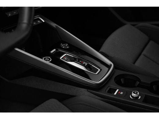 Audi A3 Sportback 40TFSI e Advanced edition 204PK | elektr. Verstelbare Voorstoelen | Comfort Pakket | Pr... ActivLease financial lease