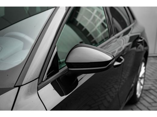 Audi A3 Sportback 40TFSI e Advanced edition 204PK | elektr. Verstelbare Voorstoelen | Comfort Pakket | Pr... ActivLease financial lease