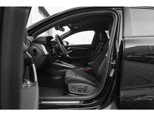 Audi A3 Sportback 40TFSI e Advanced edition 204PK | elektr. Verstelbare Voorstoelen | Comfort Pakket | Pr... ActivLease financial lease