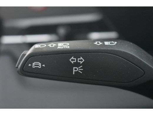 Audi Q6 e-tron performance 306pk | Luchtvering | Panoramadak | Head-up | 21 inch | Bang & Olufsen | Trekhaak ActivLease financial lease