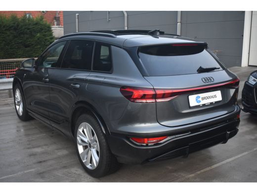 Audi Q6 e-tron performance 306pk | Luchtvering | Panoramadak | Head-up | 21 inch | Bang & Olufsen | Trekhaak ActivLease financial lease