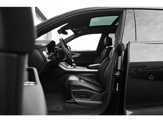 Audi Q8 55 TFSI e quattro Pro Line S 394PK | Panorama dak | Trekhaak | 360 Camera | Ledere bekleding | St... ActivLease financial lease