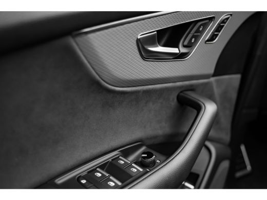 Audi Q8 55 TFSI e quattro Pro Line S 394PK | Panorama dak | Trekhaak | 360 Camera | Ledere bekleding | St... ActivLease financial lease