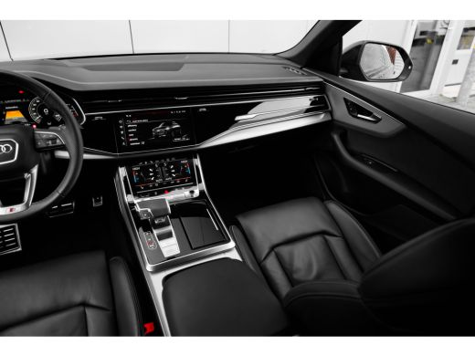 Audi Q8 55 TFSI e quattro Pro Line S 394PK | Panorama dak | Trekhaak | 360 Camera | Ledere bekleding | St... ActivLease financial lease