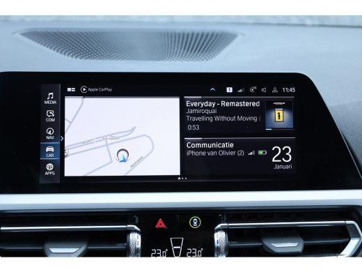 BMW 3 Serie Touring 330e Business Edition Plus Individual / Leder / LED / ActivLease financial lease