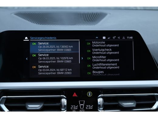 BMW 3 Serie Touring 330e Business Edition Plus Individual / Leder / LED / ActivLease financial lease