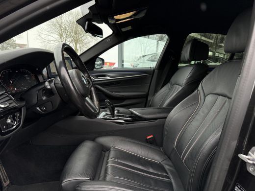 BMW 5 Serie 520i High Executive Edition | Navi | Camera | Carplay | ActivLease financial lease