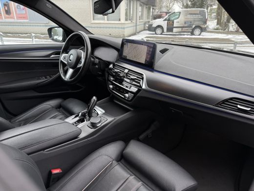 BMW 5 Serie 520i High Executive Edition | Navi | Camera | Carplay | ActivLease financial lease