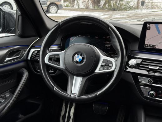 BMW 5 Serie 520i High Executive Edition | Navi | Camera | Carplay | ActivLease financial lease