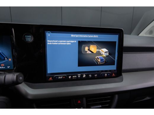 Ford E-Transit Courier Limited 44 kWh | DIRECT LEVERBAAR | Trekhaak | Adapt. Cruise | Dodehoek Detectie | Camera | Winte... ActivLease financial lease