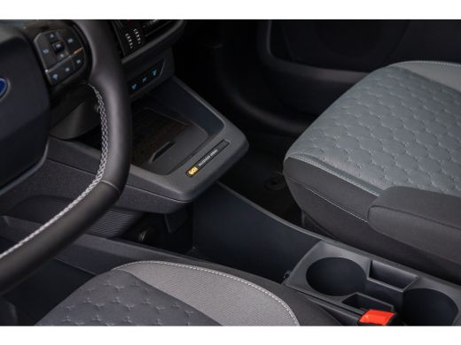 Ford E-Transit Courier Limited 44 kWh | DIRECT LEVERBAAR | Trekhaak | Adapt. Cruise | Dodehoek Detectie | Camera | Winte... ActivLease financial lease