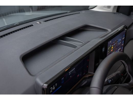 Ford E-Transit Courier Limited 44 kWh | DIRECT LEVERBAAR | Trekhaak | Adapt. Cruise | Dodehoek Detectie | Camera | Winte... ActivLease financial lease