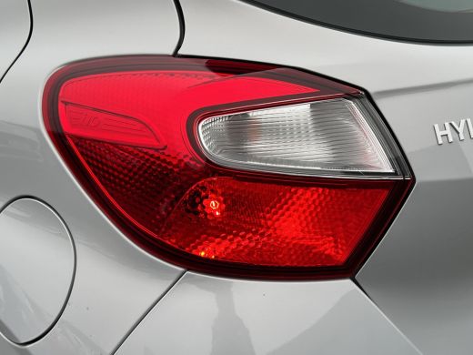 Hyundai i10 1.0 66pk Comfort Smart | Two-Tone Facelift | LED | Airco | Carplay | Navigatie | Bluetooth | Crui... ActivLease financial lease