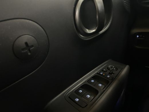 Hyundai Inster Evolve 49 kWh | Navi | 17% bijtelling | LED | Sfeerverlichting | Adapt. Cruise | Apple Carplay | ... ActivLease financial lease