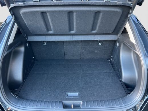 Hyundai Kona 1.6 GDI 141pk HEV Comfort Smart | Camera | Draadloos carplay | Climate control | Adaptive cruise ... ActivLease financial lease