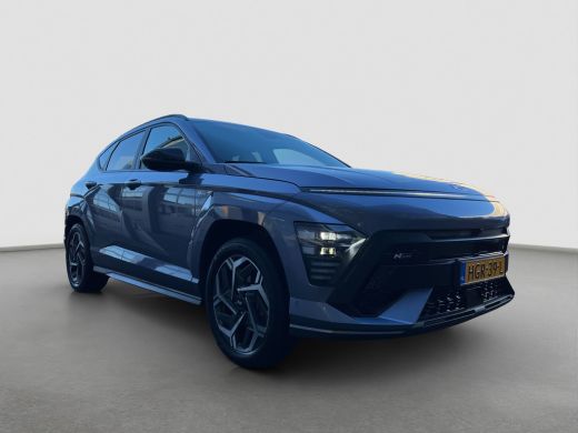 Hyundai Kona 1.6 GDI 141pk HEV N-Line | Premium audio | 360 camera | Bestuurdersstoel met geheugen | Adaptive ... ActivLease financial lease